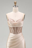 Laden Sie das Bild in den Galerie-Viewer, Champagner-Meerjungfrauen-Satin-Korsett, langes Abschlussballkleid mit Schlitz
