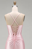 Laden Sie das Bild in den Galerie-Viewer, Satinrosa Meerjungfrauen, gerafftes langes Abschlussballkleid mit Schlitz