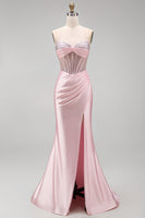 Laden Sie das Bild in den Galerie-Viewer, Satinfarbenes pinkes Korsett, gerafftes Meerjungfrauen-Langkleid mit seitlichem Schlitz