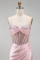 Laden Sie das Bild in den Galerie-Viewer, Satinfarbenes pinkes Korsett, gerafftes Meerjungfrauen-Langkleid mit seitlichem Schlitz