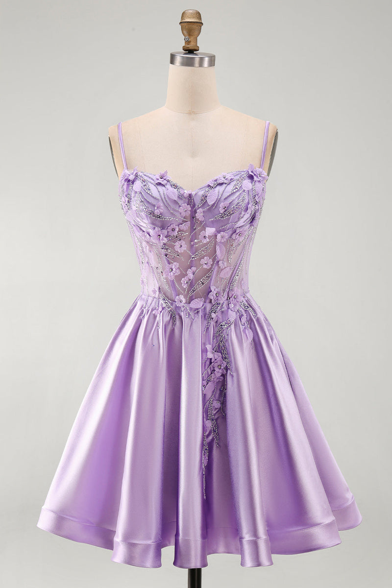 Laden Sie das Bild in den Galerie-Viewer, A-Line lilafarbenes, transparentes Korsett 3D-Blumen-Perlen-Homecoming-Kleid mit Rüschen