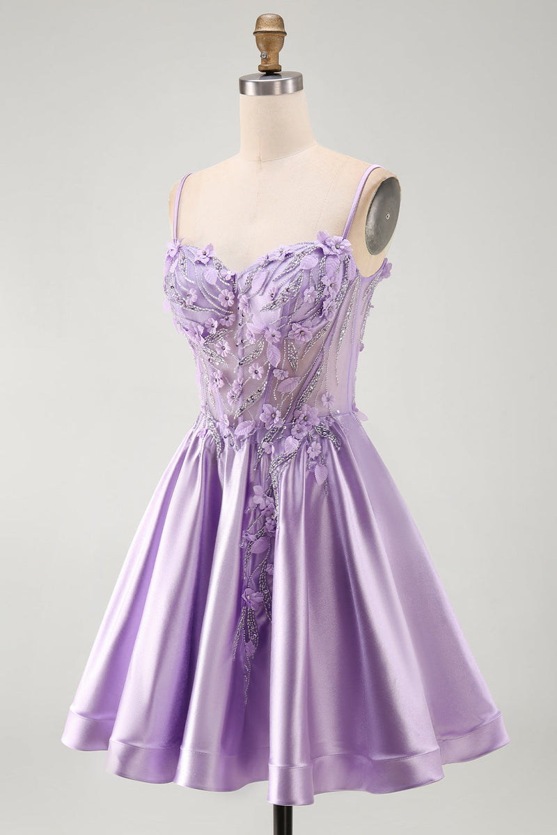 Laden Sie das Bild in den Galerie-Viewer, A-Line lilafarbenes, transparentes Korsett 3D-Blumen-Perlen-Homecoming-Kleid mit Rüschen