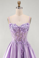 Laden Sie das Bild in den Galerie-Viewer, A-Line lilafarbenes, transparentes Korsett 3D-Blumen-Perlen-Homecoming-Kleid mit Rüschen