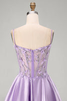 Laden Sie das Bild in den Galerie-Viewer, A-Line lilafarbenes, transparentes Korsett 3D-Blumen-Perlen-Homecoming-Kleid mit Rüschen
