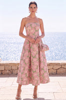 Laden Sie das Bild in den Galerie-Viewer, Rosa blumiges trägerloses A-Linie Jacquard Midi-Kleid
