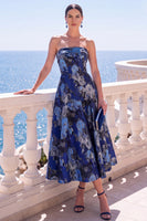 Laden Sie das Bild in den Galerie-Viewer, A-Line Jacquardblaues trägerloses Blumen-Midi-Kleid