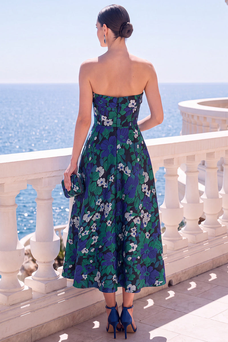 Laden Sie das Bild in den Galerie-Viewer, A-Line Jacquardblaues trägerloses Blumen-Midi-Kleid