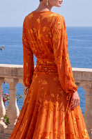 Laden Sie das Bild in den Galerie-Viewer, Grünes A-Linien-Samt-V-Ausschnitt Asymmetrisches gerafftes Midi-Blumenkleid mit langen Ärmeln