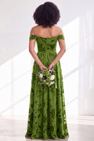 Laden Sie das Bild in den Galerie-Viewer, Off-the-shoulder Fuchsia Samt A-Linie Langes Brautjungferkleid