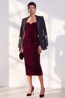 Laden Sie das Bild in den Galerie-Viewer, Burgunderrotes Korsett Sheath Trägerloses Samtkleid