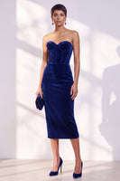Laden Sie das Bild in den Galerie-Viewer, Burgunderrotes Korsett Sheath Trägerloses Samtkleid