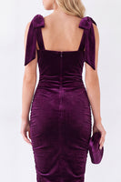 Laden Sie das Bild in den Galerie-Viewer, Dunkelblaues Bodycon Midi Samtkleid mit quadratem Ausschnitt