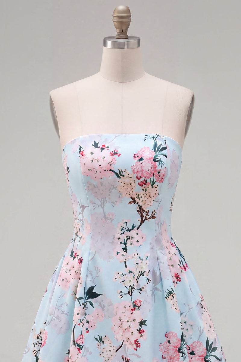 Laden Sie das Bild in den Galerie-Viewer, Rosa satinfarbenes, trägerloses A-Line-Blumen-Homecoming-Kleid mit Schnürung hinten