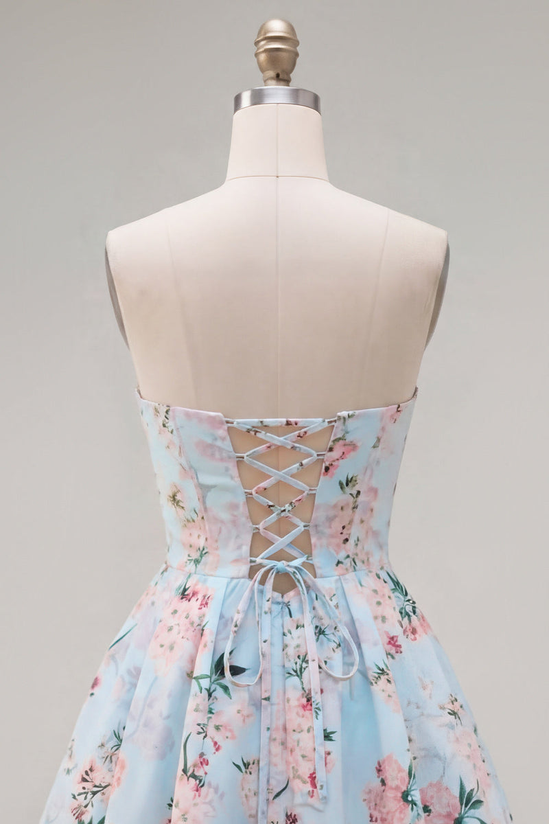 Laden Sie das Bild in den Galerie-Viewer, Rosa satinfarbenes, trägerloses A-Line-Blumen-Homecoming-Kleid mit Schnürung hinten