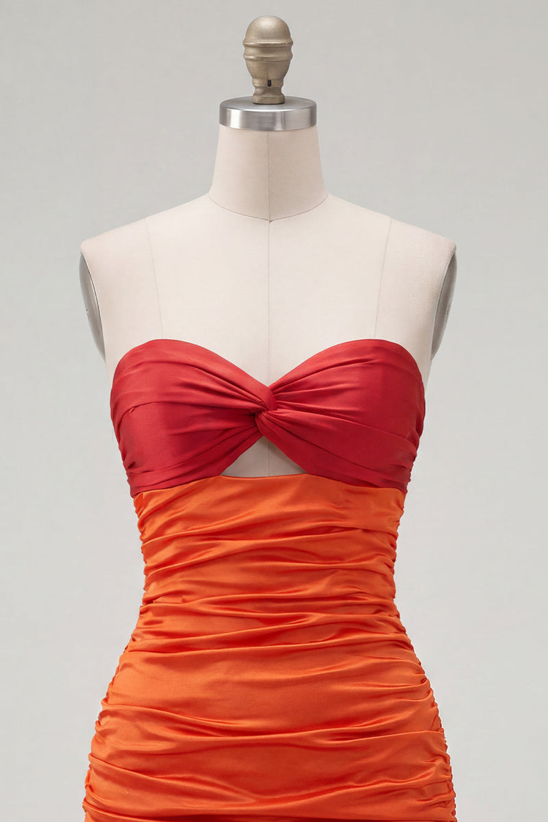 Laden Sie das Bild in den Galerie-Viewer, Rot Orange Sweetheart Falten-Keyhole-Bodycon Kurzes Homecoming-Kleid