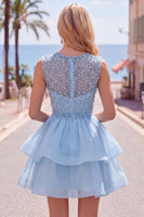 Laden Sie das Bild in den Galerie-Viewer, Gelbes A-Linie Rundhals Stufen Kurzes Abendkleid mit Perlen