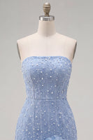 Laden Sie das Bild in den Galerie-Viewer, Trägerloses Blaues Bodycon Perlen Kurzes Abendkleid mit 3D-Blumen