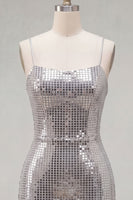Laden Sie das Bild in den Galerie-Viewer, Glitzernde rote Spaghettiträger, Bodycon Pailletten, kurzes Homecoming-Kleid mit Schnürung hinten