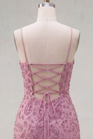 Laden Sie das Bild in den Galerie-Viewer, Dusty Rose Bodycon geraffte Spitze Rücken, Spaghettiträger, kurzes Homecoming-Kleid mit Perlen