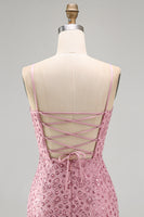 Laden Sie das Bild in den Galerie-Viewer, Dusty Rose Bodycon Gerafftes Schnürung Rücken Spaghettiträger Kurzes Abendkleid mit Perlen