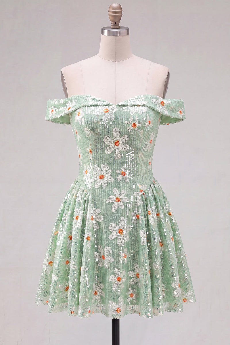 Laden Sie das Bild in den Galerie-Viewer, Off-the-shoulder A-Linie grüne Blumenpailletten Kurzes Homecoming-Kleid mit Schnürung auf dem Rücken