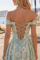 Laden Sie das Bild in den Galerie-Viewer, Off-the-shoulder A-Linie grüne Blumenpailletten Kurzes Homecoming-Kleid mit Schnürung auf dem Rücken