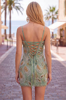 Laden Sie das Bild in den Galerie-Viewer, Grünes Bodycon-Kleines Homecoming-Kleid mit Perlen und Schnürung hinten