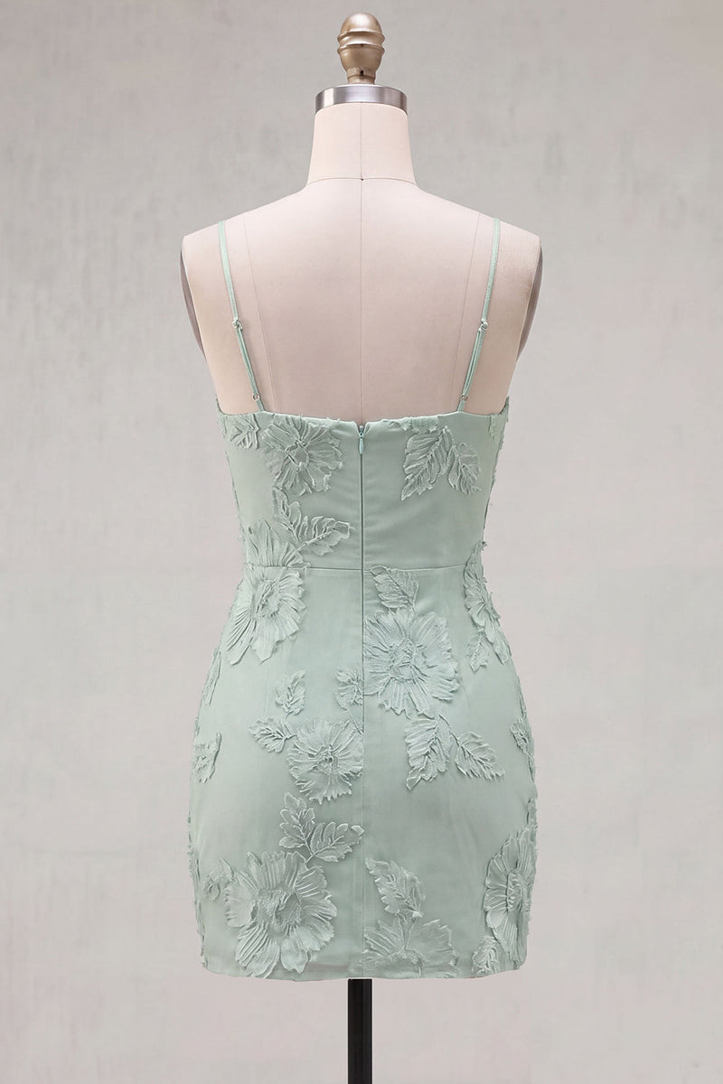Laden Sie das Bild in den Galerie-Viewer, Gelber Bodycon geraffte Spaghettiträger Blumenstickerei Homecoming-Kleid