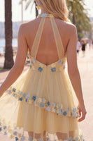 Laden Sie das Bild in den Galerie-Viewer, Aprikosen-Neckholder-A-Linien-gestuftes, gerüschtes kurzes Homecoming-Kleid mit 3D-Blumen