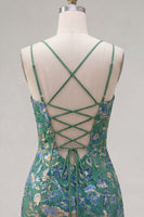 Laden Sie das Bild in den Galerie-Viewer, Dunkelgrünes Bodycon Floral-Rüschen-Kurzes Homecoming-Kleid mit Spitze auf dem Rücken