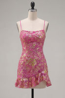 Laden Sie das Bild in den Galerie-Viewer, Dunkelgrünes Bodycon Floral-Rüschen-Kurzes Homecoming-Kleid mit Spitze auf dem Rücken