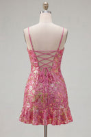 Laden Sie das Bild in den Galerie-Viewer, Dunkelgrünes Bodycon Floral-Rüschen-Kurzes Homecoming-Kleid mit Spitze auf dem Rücken