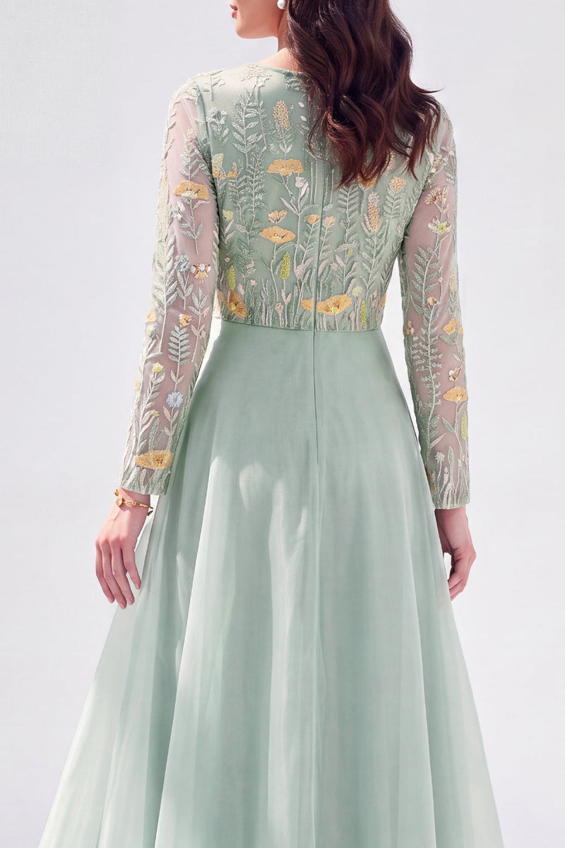 Laden Sie das Bild in den Galerie-Viewer, Chiffon Grünes A-Linie Bateau-Hals Mütter der Braut Kleid mit langen Ärmeln