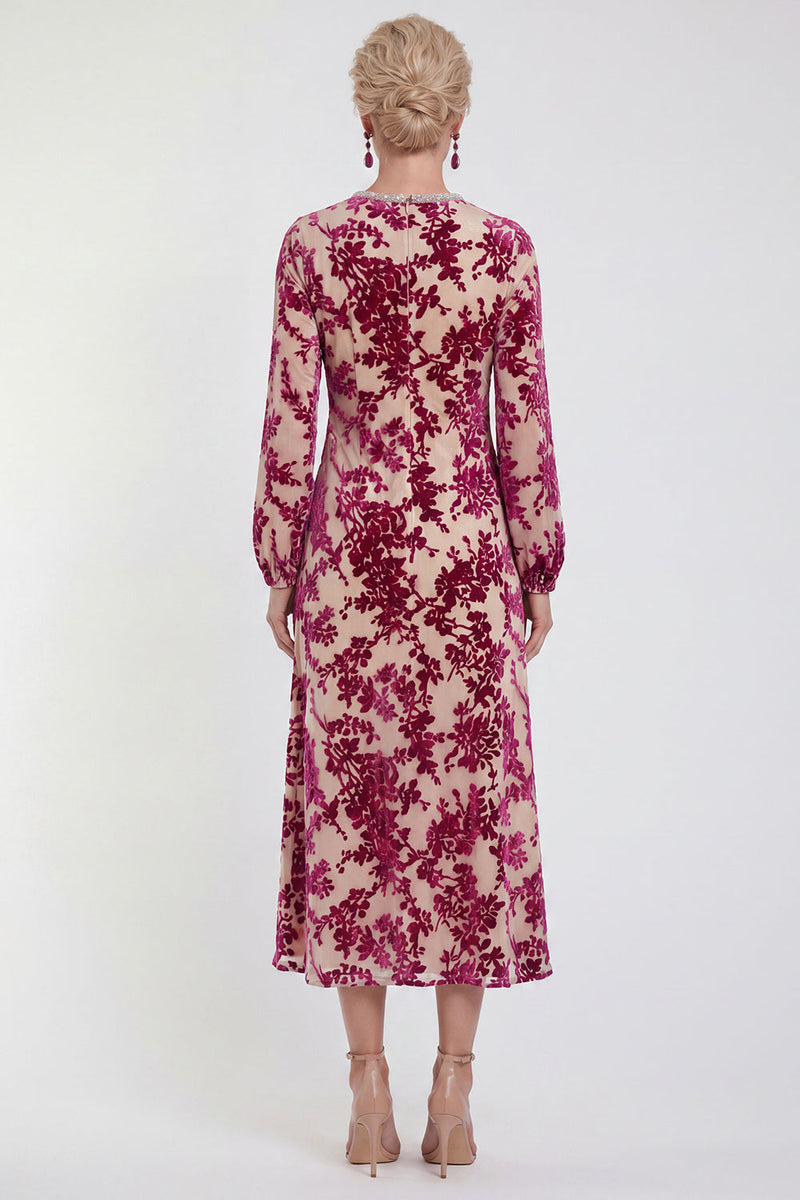 Laden Sie das Bild in den Galerie-Viewer, Fuchsia A-Linie Rundhals Samt Blumen Midi Mutter der Braut Kleid mit langen Ärmeln