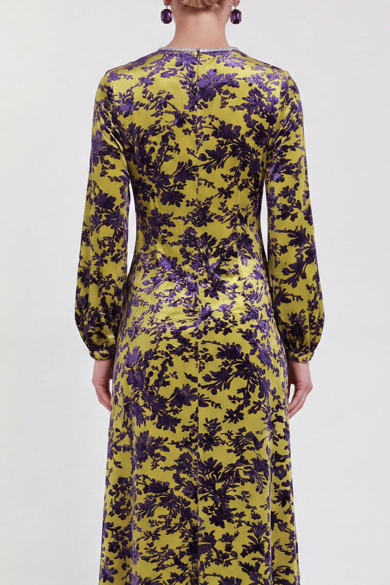 Laden Sie das Bild in den Galerie-Viewer, Fuchsia A-Linie Rundhals Samt Blumen Midi Mutter der Braut Kleid mit langen Ärmeln