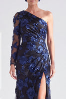 Laden Sie das Bild in den Galerie-Viewer, Einschulter Champagner Meerjungfrauen Floral Kleid mit Mutter der Braut und Schlitz