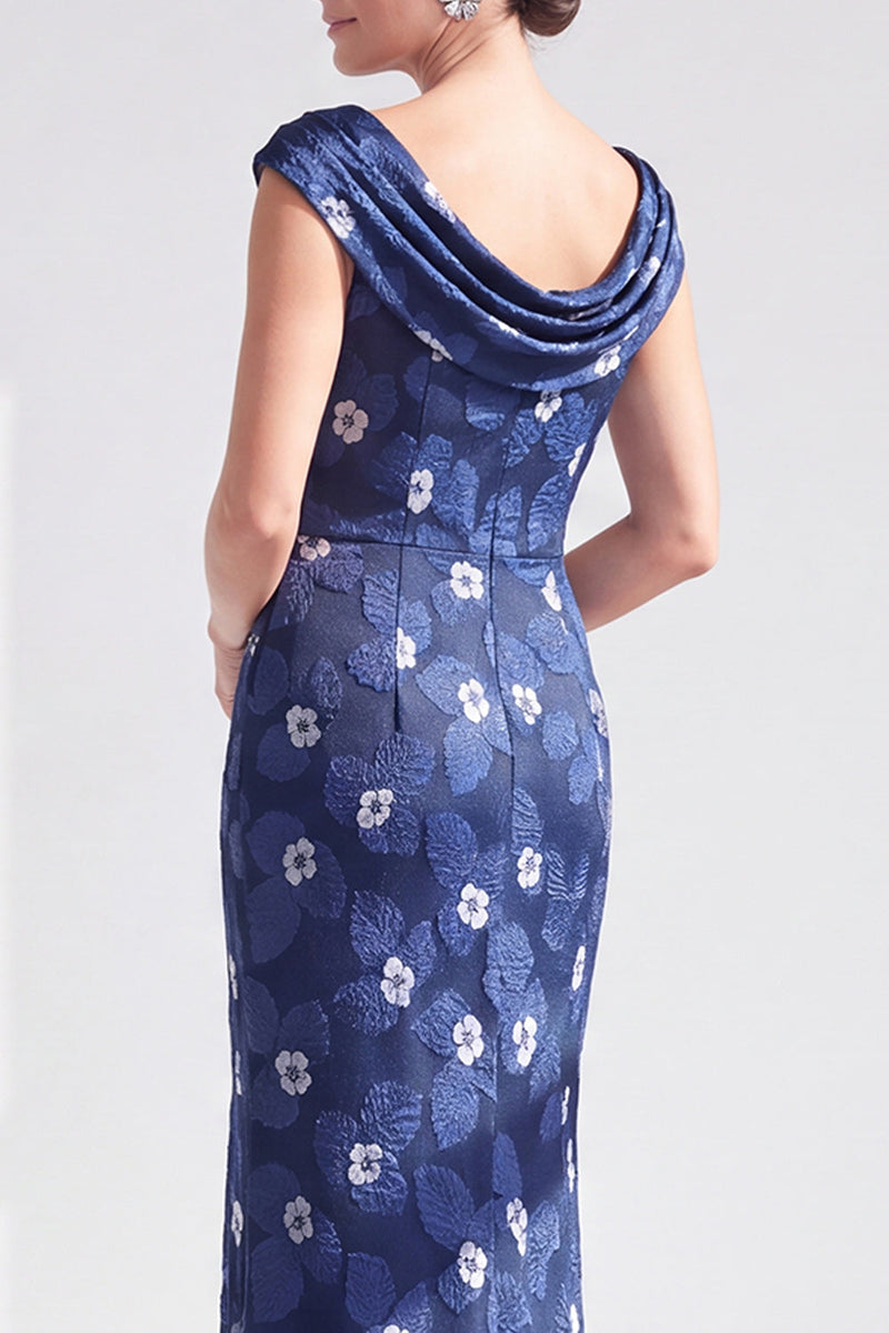 Laden Sie das Bild in den Galerie-Viewer, Meerjungfrauen Schwarzes Blumen Langes Mutter der Braut Kleid mit Schlitz