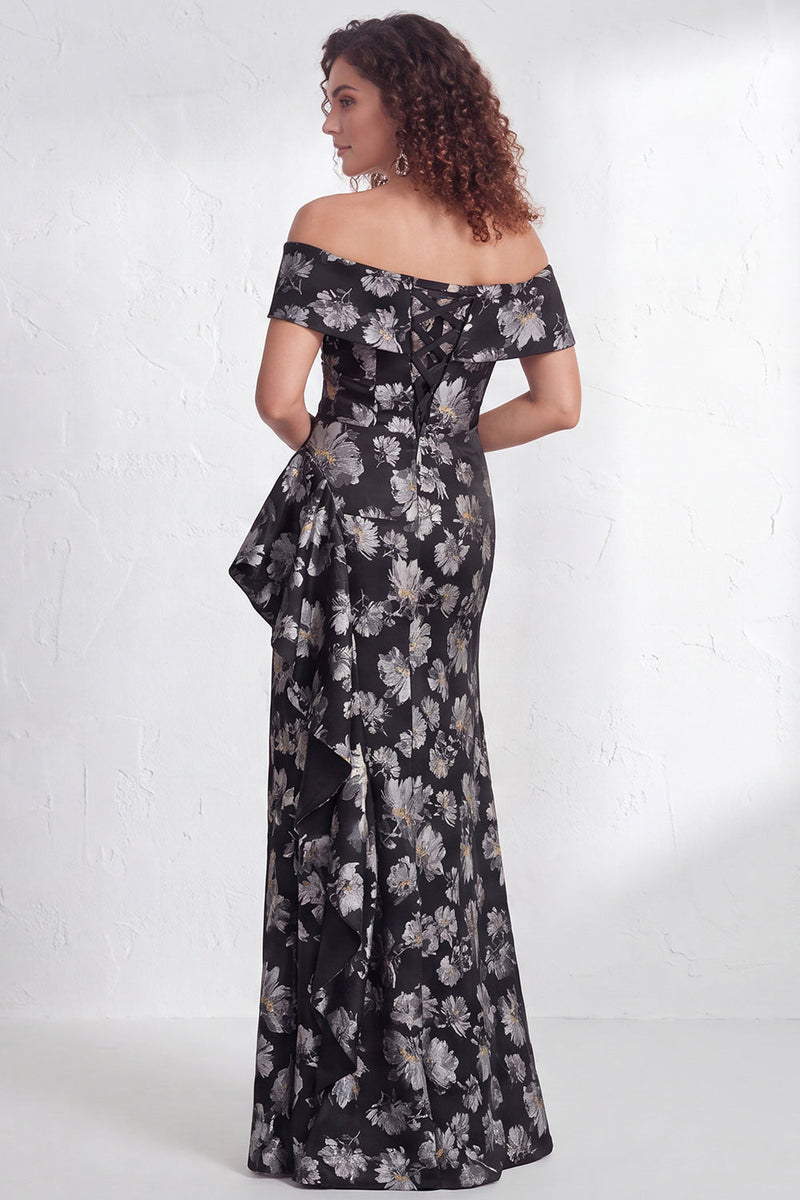 Laden Sie das Bild in den Galerie-Viewer, Off-the-shoulder Meerjungfrauen Schwarzes Blumen Rüschen Mütter der Braut Kleid mit Schlitz