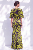 Laden Sie das Bild in den Galerie-Viewer, Salbeigrünes Blumen Meerjungfrauen Bateau-Hals Gerafftes Langes Mutter der Braut Kleid mit Schärpe