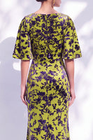 Laden Sie das Bild in den Galerie-Viewer, Salbeigrünes Blumen Meerjungfrauen Bateau-Hals Gerafftes Langes Mutter der Braut Kleid mit Schärpe