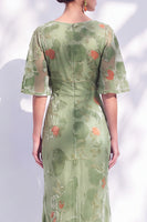 Laden Sie das Bild in den Galerie-Viewer, Salbeigrünes Blumen Meerjungfrauen Bateau-Hals Gerafftes Langes Mutter der Braut Kleid mit Schärpe