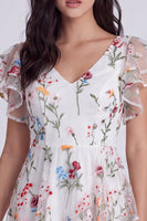 Laden Sie das Bild in den Galerie-Viewer, Elfenbein Blumen A-Linie Standesamt Kleid mit V-Ausschnitt und Rüschen