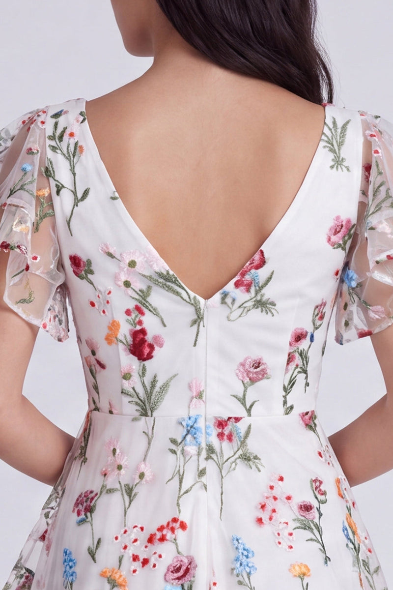Laden Sie das Bild in den Galerie-Viewer, Elfenbein Blumen A-Linie Standesamt Kleid mit V-Ausschnitt und Rüschen