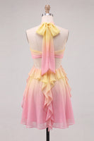 Laden Sie das Bild in den Galerie-Viewer, Gelbes und pinkes A-Linien-Chiffon mit Rüschen und Halterhals-Homecoming-Kleid mit 3D-Blume