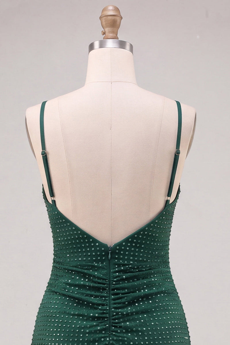 Laden Sie das Bild in den Galerie-Viewer, Dunkelgrünes Bodycon mit gerafften Spaghettiträgern und Perlen-Homecoming-Kleid mit Schlitz