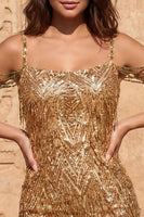 Laden Sie das Bild in den Galerie-Viewer, Cold Shoulder dunkelgrüne Pailletten Bodycon Kurzes Homecoming-Kleid mit Fransen