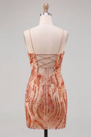 Laden Sie das Bild in den Galerie-Viewer, Orange Bodycon Spaghetti-Träger und Pailletten – kurzes Homecoming-Kleid mit Schnürung auf dem Rücken