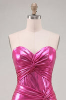 Laden Sie das Bild in den Galerie-Viewer, Sweetheart Fuchsia A-Linie Metallic, gerafftes kurzes Homecoming-Kleid mit Stufen