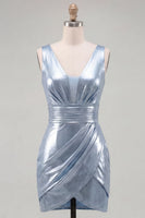 Laden Sie das Bild in den Galerie-Viewer, Metallisches Himmelblaues V-Ausschnitt, gerafftes, enges kurzes Homecoming-Kleid
