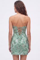 Laden Sie das Bild in den Galerie-Viewer, Trägerloses Grünes Bodycon Pailletten Kurzes Abendkleid mit Schnürung